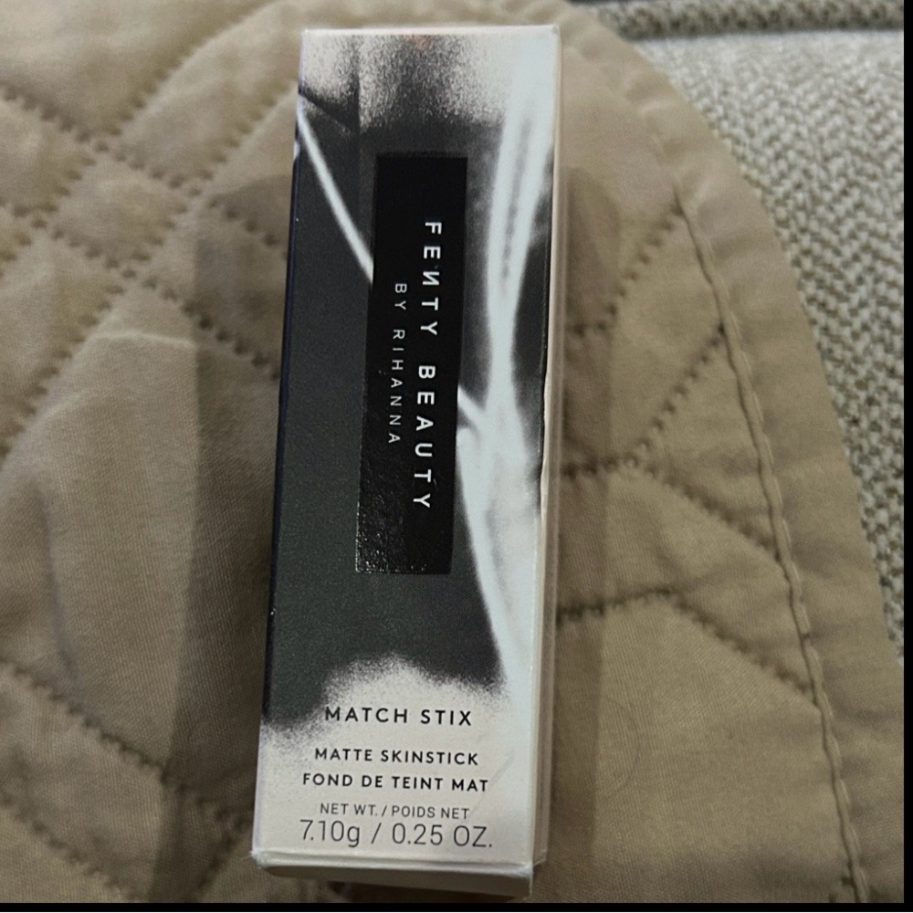 Fenty Beauty Match Stix Matte Skinstick in French Vanilla NEW